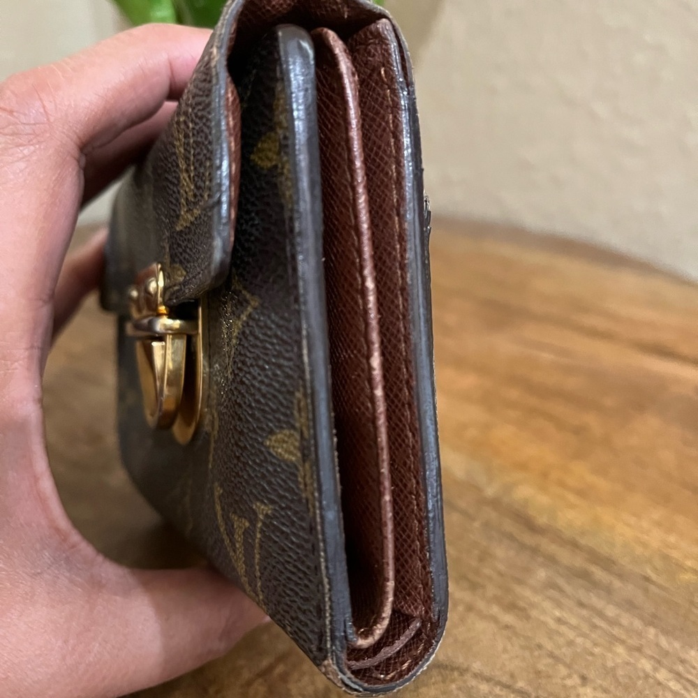 Louis Vuitton Monogram Wallet - Picture 4 of 15